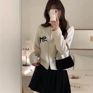 Everyday fashion cute white color cardigan